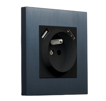 Toma con clavija + 2 USB cuadrada metal azul marino elegante Togglica