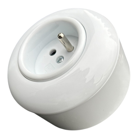 Enchufe con toma de tierra y marco 2P+T redondo de superficie blanco brillo